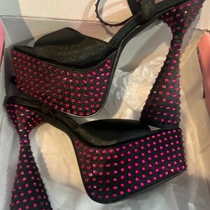 Sugar Thrillz Black and Pink Platform Heels